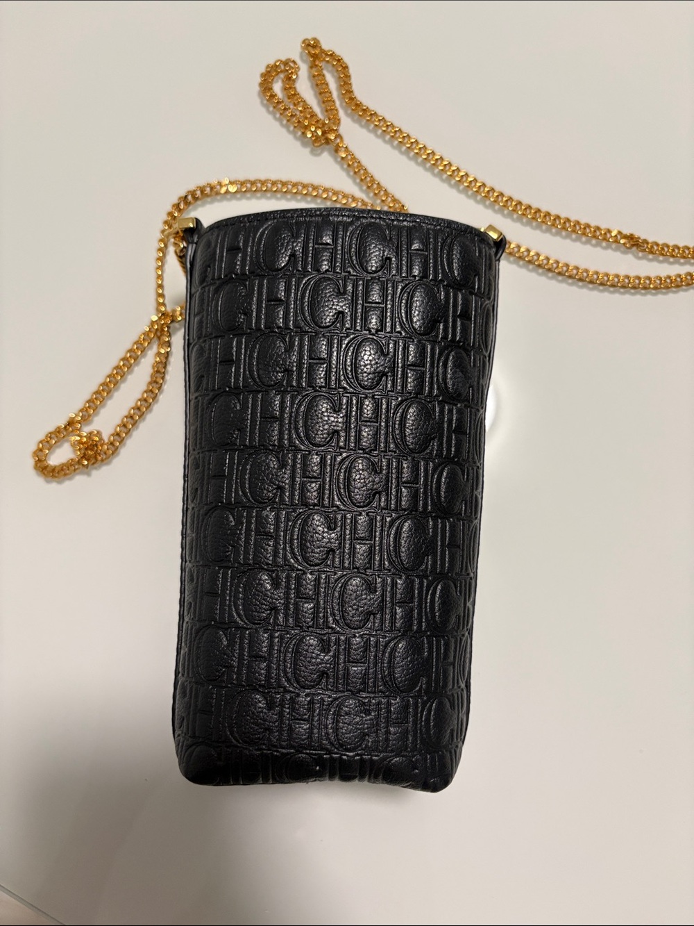 Carolina Herrera Black Leather Crossbody Phone Bag with Gold Chain - Picture 3 of 4